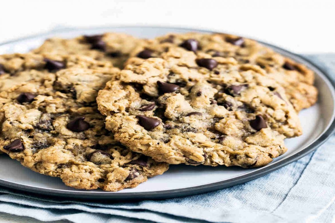 Galletas de avena y chips de chocolate sanas y fitness