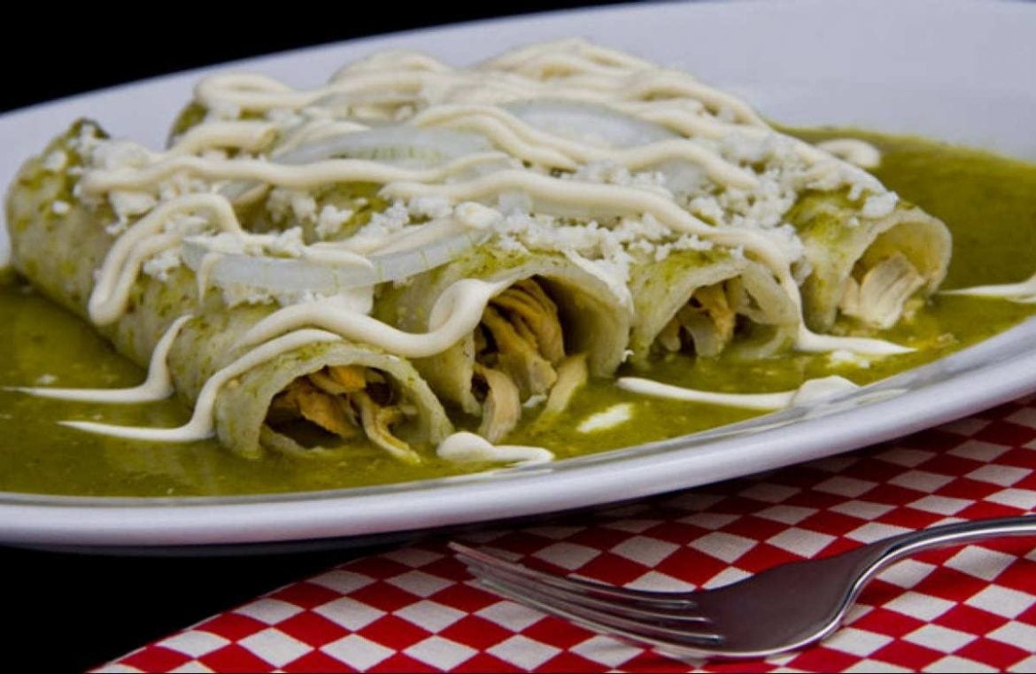 Enchiladas verdes, comida mexicana