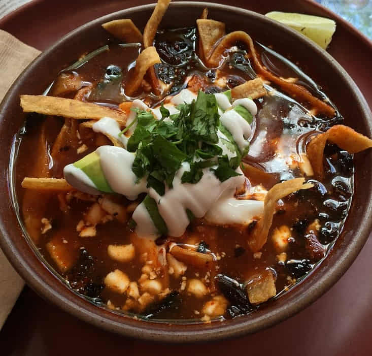 sopa azteca